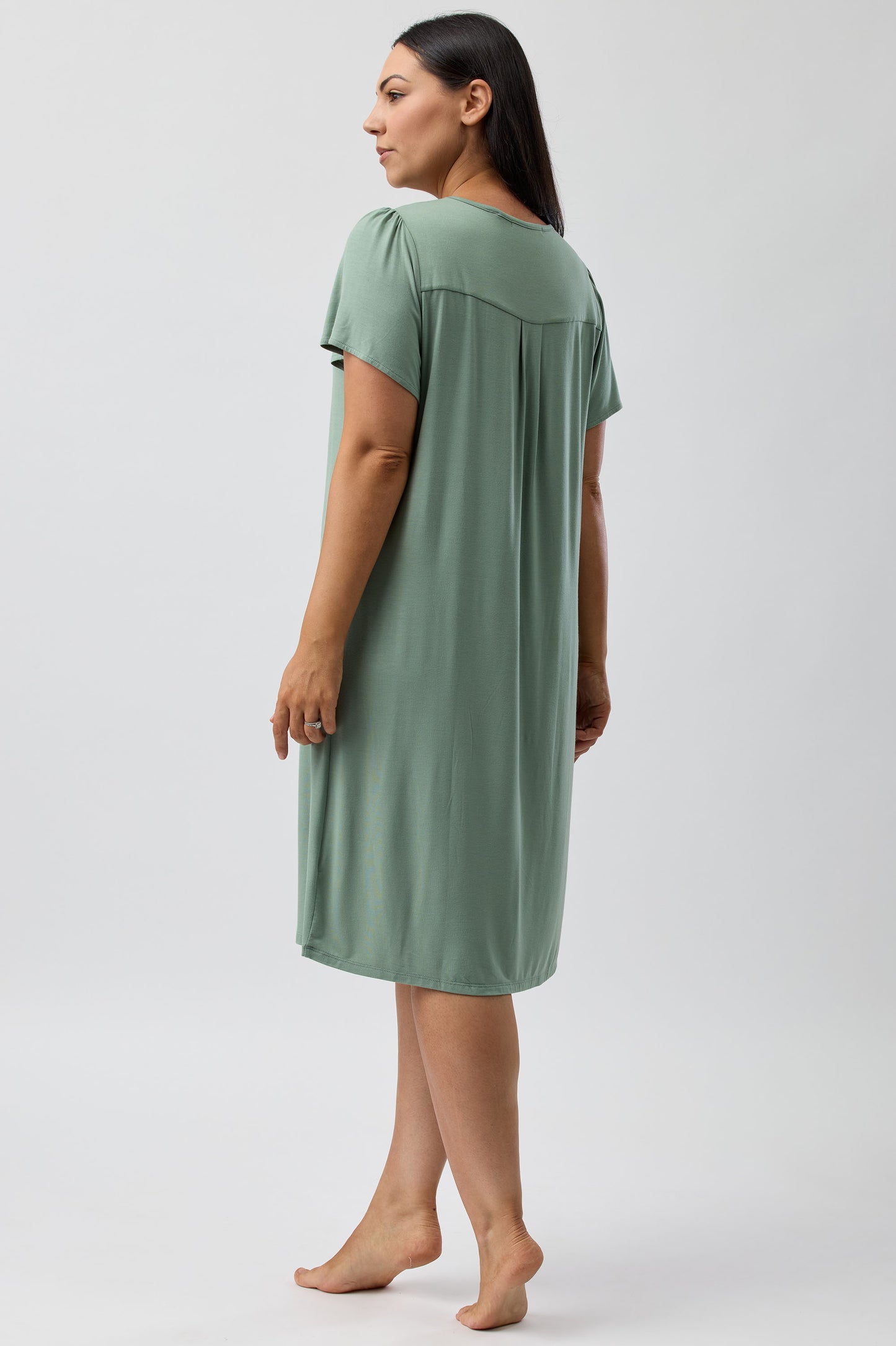 DIAMOND PLEAT NIGHTIE SAGE - Y346PL